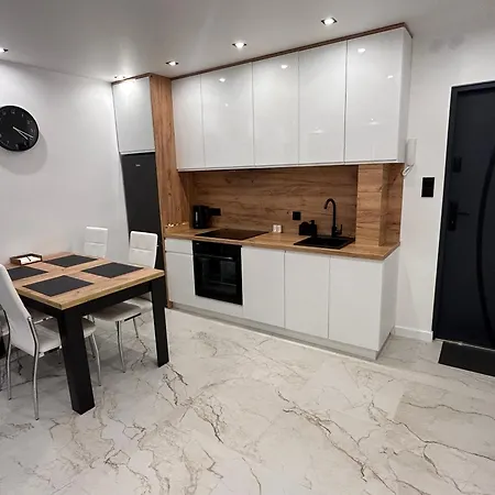 Apartament 2 *
